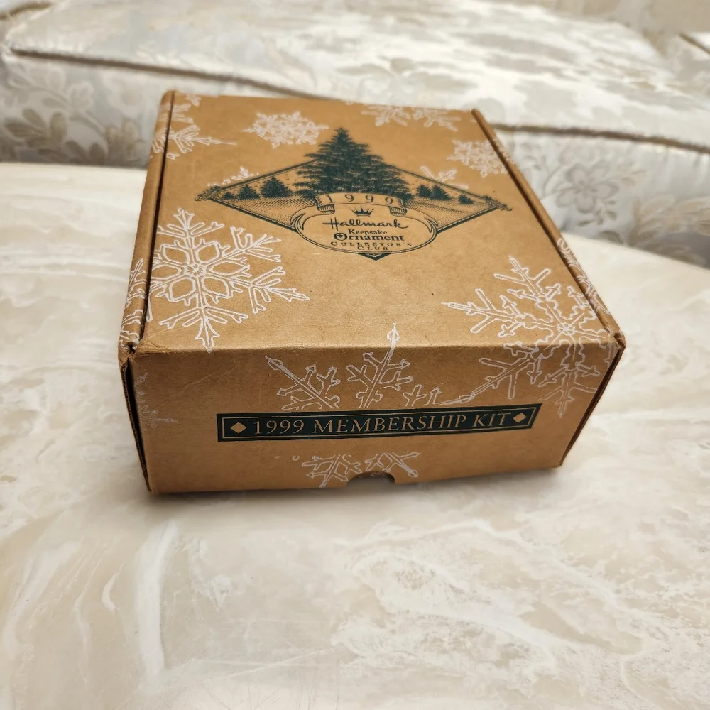 HALLMARK KEEPSAKE Lot OF 4 ORNAMENTS Toymakers Gift, Wish List, Snowy Surprise